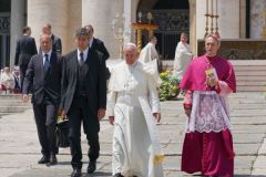 8z-Canonization01_033-3