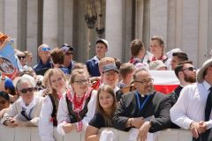 9-Canonization01_030-3